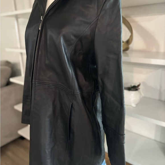 Black Leather‎ Jacket - Picture 2 of 9